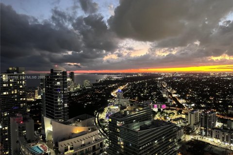 Copropriété à vendre à Miami, Floride: 2 chambres, 116.03 m2 № 1976671 - photo 17
