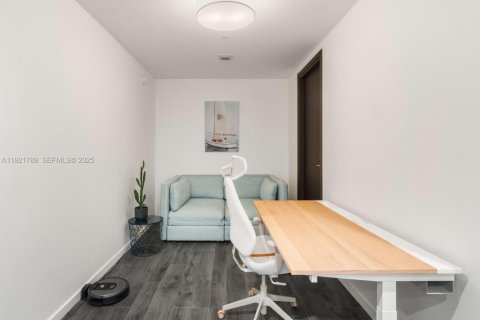 Copropriété à vendre à Miami, Floride: 2 chambres, 116.03 m2 № 1976671 - photo 10