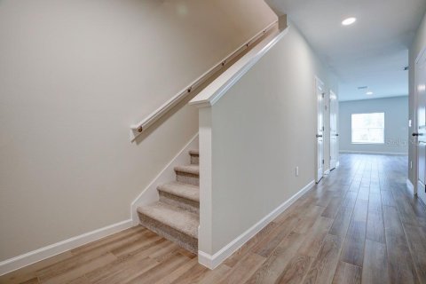 Townhouse in Orlando, Florida 3 bedrooms, 137.87 sq.m. № 2400273 - photo 4