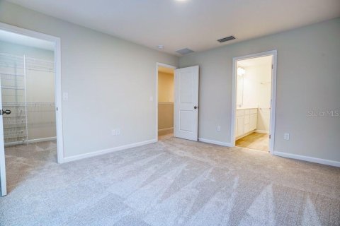Townhouse in Orlando, Florida 3 bedrooms, 137.87 sq.m. № 2400273 - photo 8