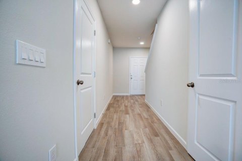 Townhouse in Orlando, Florida 3 bedrooms, 137.87 sq.m. № 2400273 - photo 7