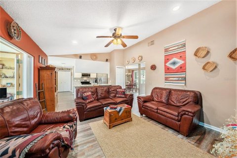 Casa en venta en Temple Terrace, Florida, 4 dormitorios, 185.34 m2 № 1804936 - foto 11