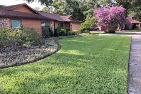 Casa en venta en Temple Terrace, Florida, 4 dormitorios, 185.34 m2 № 1804936 - foto 1