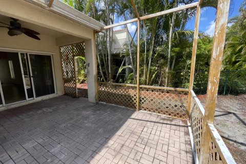 House in Riviera Beach, Florida 3 bedrooms, 146.79 sq.m. № 2086467 - photo 19