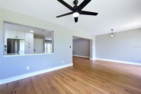 Villa ou maison à vendre à Palm Harbor, Floride: 2 chambres, 129.69 m2 № 2109718 - photo 21