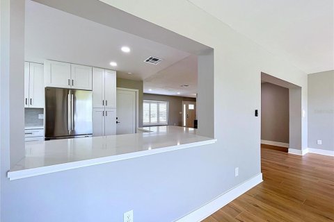 Villa ou maison à vendre à Palm Harbor, Floride: 2 chambres, 129.69 m2 № 2109718 - photo 23
