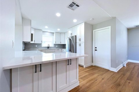 Villa ou maison à vendre à Palm Harbor, Floride: 2 chambres, 129.69 m2 № 2109718 - photo 16