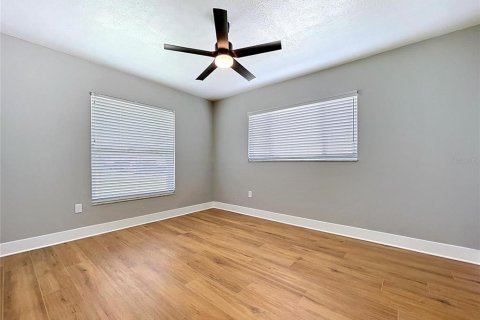Villa ou maison à vendre à Palm Harbor, Floride: 2 chambres, 129.69 m2 № 2109718 - photo 27
