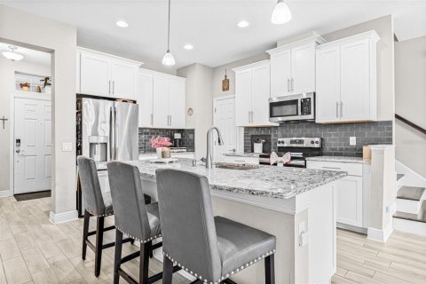 Townhouse in Tampa, Florida 3 bedrooms, 157.93 sq.m. № 1819019 - photo 5