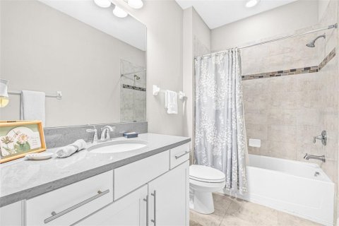 Townhouse in Tampa, Florida 3 bedrooms, 157.93 sq.m. № 1819019 - photo 21