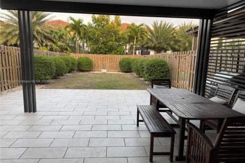 Touwnhouse à vendre à Homestead, Floride: 4 chambres, 179.86 m2 № 1701210 - photo 11