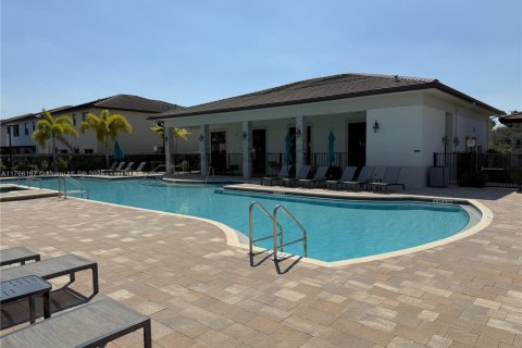 Touwnhouse à vendre à Homestead, Floride: 4 chambres, 179.86 m2 № 1701210 - photo 24