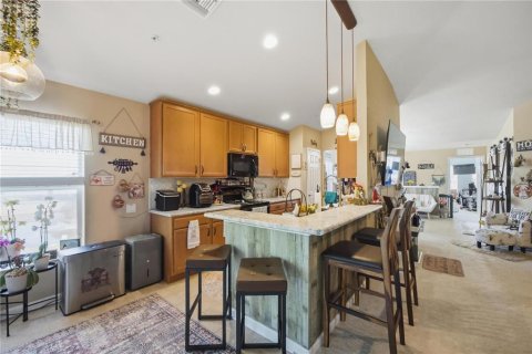 Townhouse in Riverview, Florida 3 bedrooms, 157.93 sq.m. № 2134487 - photo 11