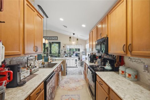 Townhouse in Riverview, Florida 3 bedrooms, 157.93 sq.m. № 2134487 - photo 8