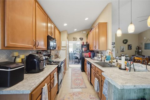 Townhouse in Riverview, Florida 3 bedrooms, 157.93 sq.m. № 2134487 - photo 9