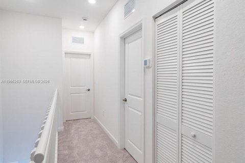 Touwnhouse à vendre à Homestead, Floride: 3 chambres, 129.41 m2 № 2255107 - photo 12