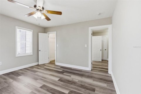 Villa ou maison à louer à Gulfport, Floride: 3 chambres, 134.99 m2 № 2112000 - photo 23