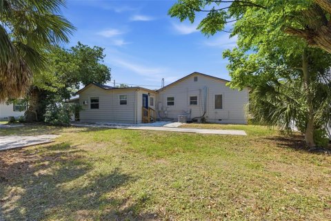 Villa ou maison à louer à Gulfport, Floride: 3 chambres, 134.99 m2 № 2112000 - photo 28