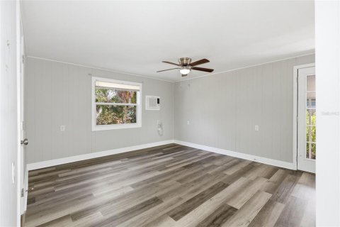 Villa ou maison à louer à Gulfport, Floride: 3 chambres, 134.99 m2 № 2112000 - photo 14