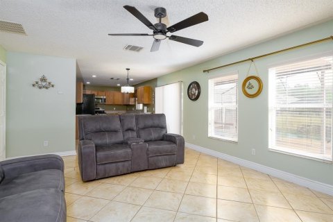 Casa en venta en Sanford, Florida, 4 dormitorios, 232.81 m2 № 1675837 - foto 18