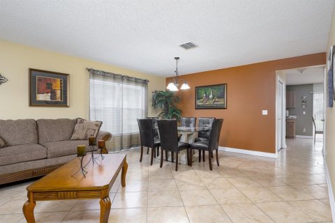 Casa en venta en Sanford, Florida, 4 dormitorios, 232.81 m2 № 1675837 - foto 11