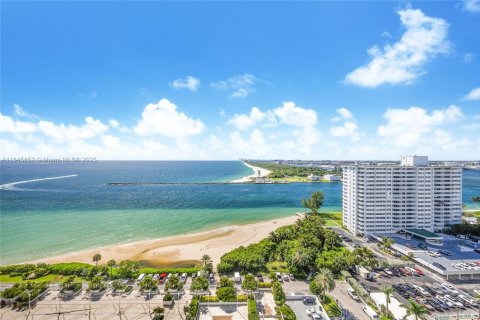 Condo in Fort Lauderdale, Florida, 3 bedrooms  № 2018359 - photo 3