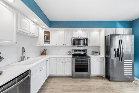 Condo in Boynton Beach, Florida, 3 bedrooms  № 2081546 - photo 17