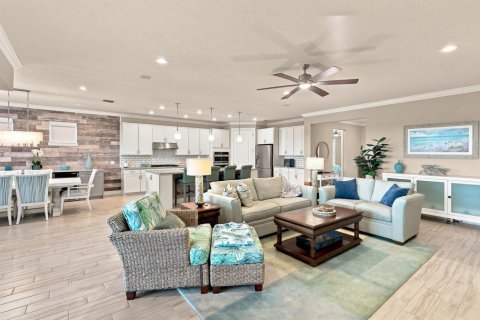 House in Port St. Lucie, Florida 3 bedrooms, 231.14 sq.m. № 2350438 - photo 8