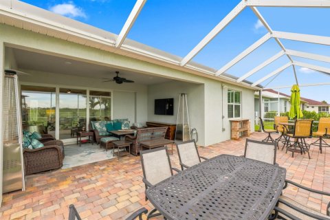 House in Port St. Lucie, Florida 3 bedrooms, 231.14 sq.m. № 2350438 - photo 30