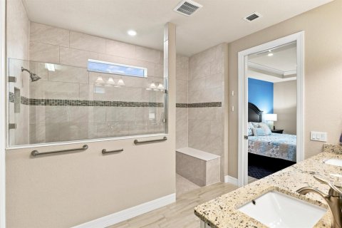 House in Port St. Lucie, Florida 3 bedrooms, 231.14 sq.m. № 2350438 - photo 19