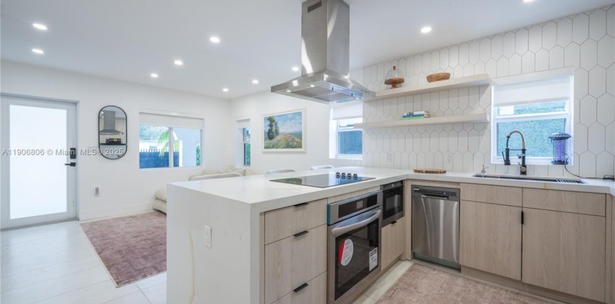 Casa en Miami, Florida 3 dormitorios № 2015705