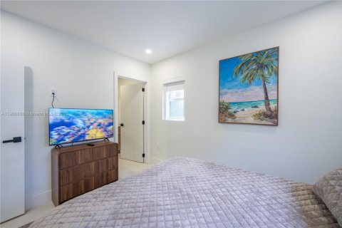 Casa en venta en Miami, Florida, 3 dormitorios № 2015705 - foto 23