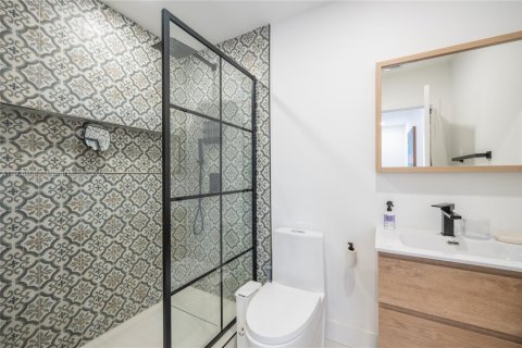 Casa en venta en Miami, Florida, 3 dormitorios № 2015705 - foto 25