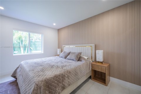 Casa en venta en Miami, Florida, 3 dormitorios № 2015705 - foto 9