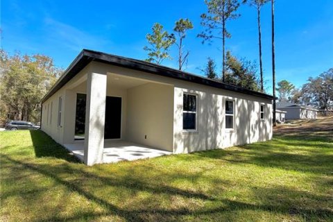 House in Inverness, Florida 4 bedrooms, 184.88 sq.m. № 2202207 - photo 25