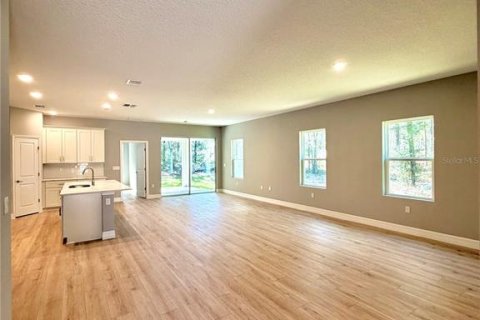 House in Inverness, Florida 4 bedrooms, 184.88 sq.m. № 2202207 - photo 2