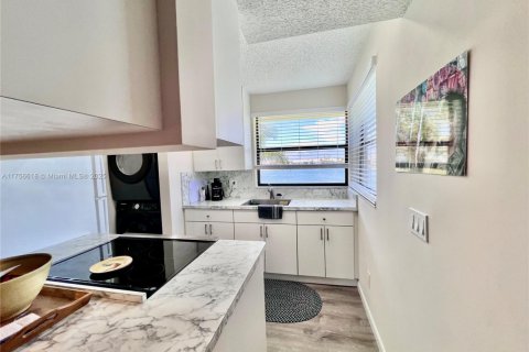Condo in Homestead, Florida, 1 bedroom  № 1862776 - photo 16
