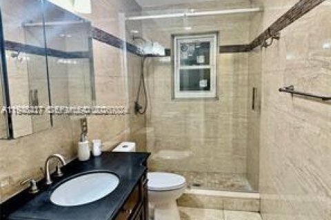 Casa en venta en Miami Gardens, Florida, 4 dormitorios, 151.24 m2 № 2032178 - foto 3