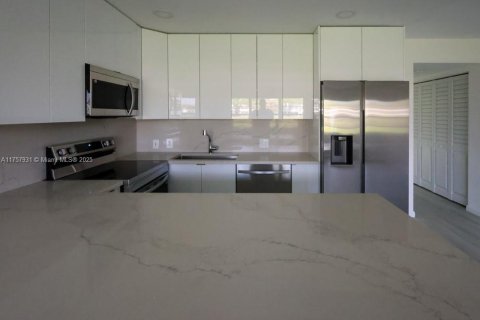 Condo in Boca Raton, Florida, 1 bedroom  № 1874692 - photo 21