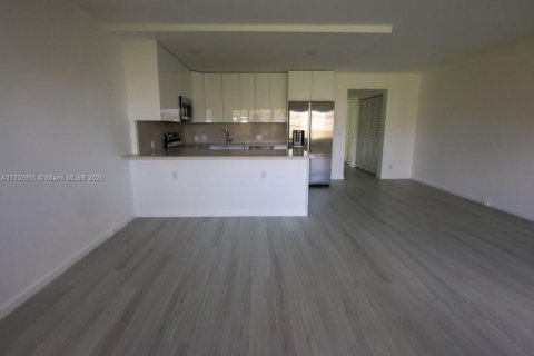 Condo in Boca Raton, Florida, 1 bedroom  № 1874692 - photo 11