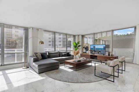 Купить кондоминиум в Холливуд, Флорида 2 спальни, 173.54м2, № 1986160 - фото 1