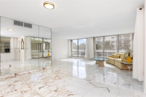 Купить кондоминиум в Холливуд, Флорида 2 спальни, 173.54м2, № 1986160 - фото 8