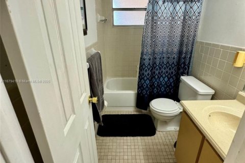 Condo in Davie, Florida, 2 bedrooms  № 1763818 - photo 7