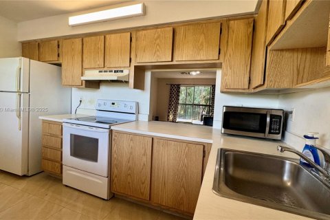 Condo in Davie, Florida, 2 bedrooms  № 1763818 - photo 6