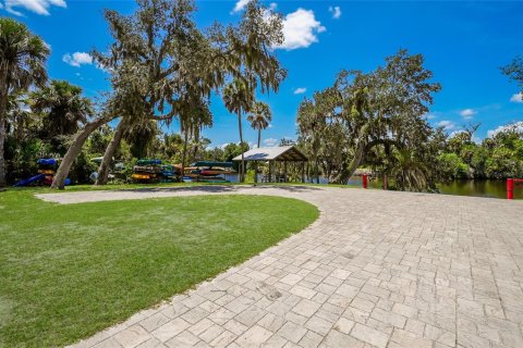 House in Parrish, Florida 3 bedrooms, 239.59 sq.m. № 2219999 - photo 5