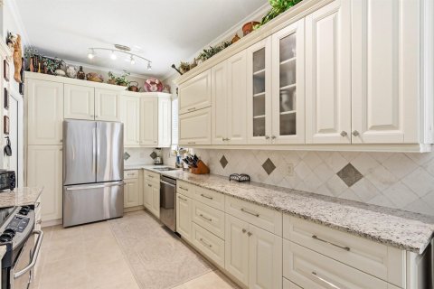 House in Delray Beach, Florida 3 bedrooms, 144.37 sq.m. № 2146965 - photo 7