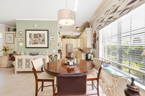 House in Delray Beach, Florida 3 bedrooms, 144.37 sq.m. № 2146965 - photo 11
