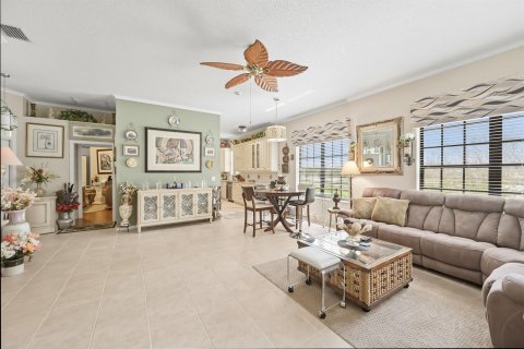 House in Delray Beach, Florida 3 bedrooms, 144.37 sq.m. № 2146965 - photo 14