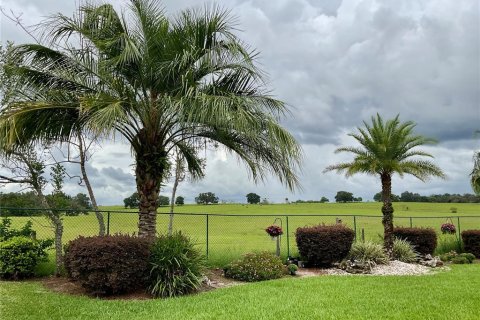 House in Summerfield, Florida 3 bedrooms, 188.68 sq.m. № 1901876 - photo 25