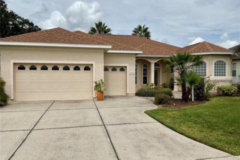 House in Summerfield, Florida 3 bedrooms, 188.68 sq.m. № 1901876 - photo 1